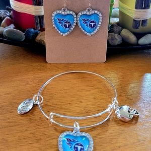 Tennessee Titans Charm Bracelet and Earrings Set